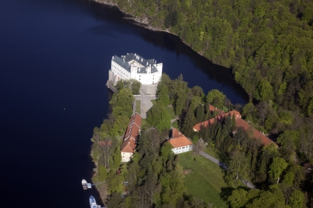 Caste Orlik and water reservoirのeditorial素材