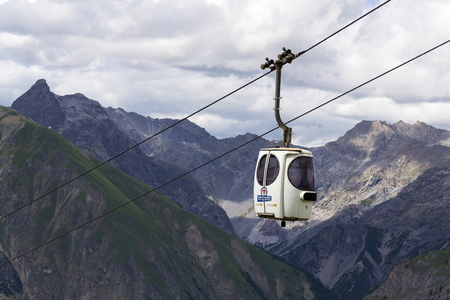 LIVIGNO, ITALY - AUGUST 3: Cabin lift in mountain bikepark Mottolino on 3 August 2016 in Livigno, Italy.のeditorial素材