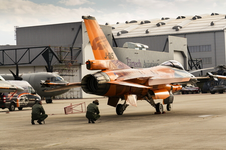 OSTRAVA, CZECH REPUBLIC - SEPTEMBER 22: Men test J-015 Royal Netherlands Air Force Lockheed Martin F-16AM Fighting Falcon jet on September 22, 2012 in Ostrava, Czech republic.のeditorial素材