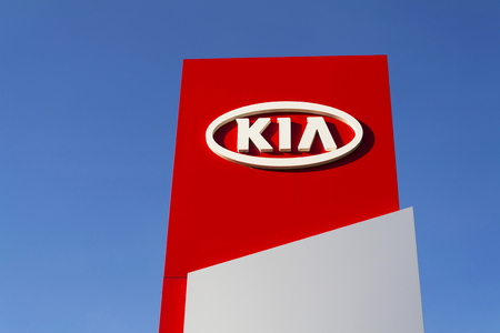 PRAGUE, CZECH REPUBLIC - MARCH 31: Kia motors company logo in front of dealership building on March 31, 2017 in Prague, Czech republic. Kia promises fuel cell car by 2020.のeditorial素材