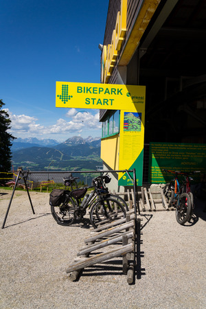 SCHLADMING, AUSTRIA - AUGUST 15: Bikepark start at Planai ski areal on August 15, 2017 in Schladming, Austria.のeditorial素材