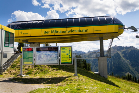 SCHLADMING, AUSTRIA - AUGUST 15: Cable car mountain station at Planai bike and ski areal on August 15, 2017 in Schladming, Austria.のeditorial素材