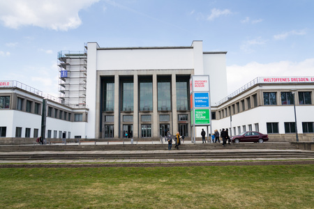 DRESDEN, GERMANY - APRIL 2 2018: People in front of the German Hygiene Museum on April 2, 2018 in Dresden, Germany.のeditorial素材
