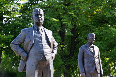 Tomas and Jan Antonin Bata statue in Zlin, Czech Republicのeditorial素材