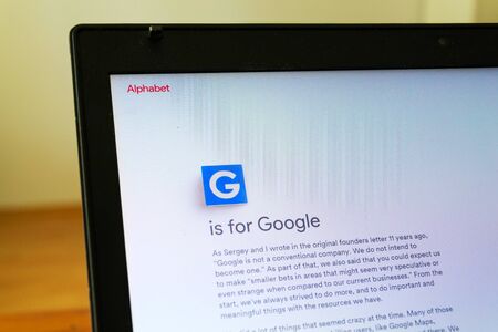 PRAGUE, CZECH REPUBLIC - OCTOBER 4 2018: Google logo on Alphabet parent company homepage on October 4, 2018 in Prague, Czech Republic.のeditorial素材
