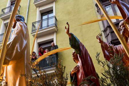 PAMPLONA, NAVARRA SPAIN APRIL 19 2019: HOLY WEEK PROCESSION THROUGH THE STREETS OF PAMPLONAのeditorial素材