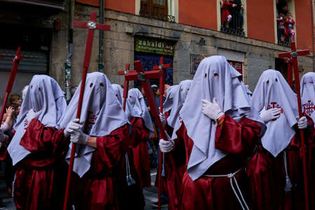 PAMPLONA, NAVARRA SPAIN APRIL 19 2019: HOLY WEEK PROCESSION THROUGH THE STREETS OF PAMPLONAのeditorial素材