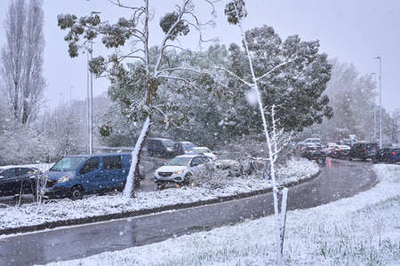 Pamplona, Navarra Spain april 01 2022, Surprise snowfall in early spring, traffic jams on the Sarriguren roadのeditorial素材