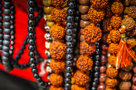 Colorful jewelry sold on the beach in southern Indiaの写真素材