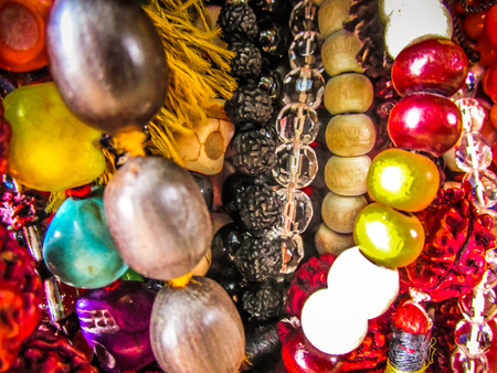Colorful jewelry sold on the beach in southern Indiaの写真素材