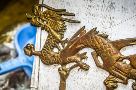 Metal gifts in a tibetan shop in southern Goaの写真素材