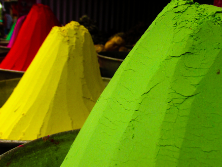 Powder colors in the market in Indiaの写真素材