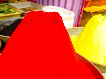 Powder colors in the market in Indiaの写真素材