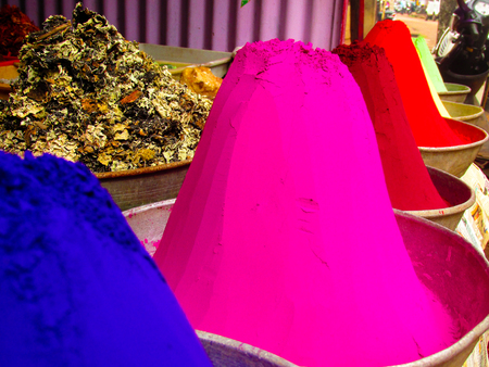 Powder colors in the market in Indiaの写真素材