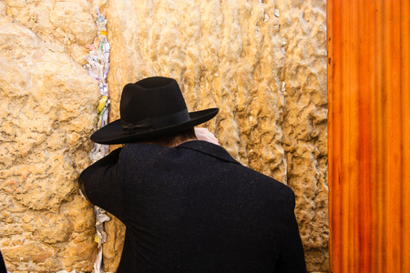 Unknown people praying the front of the wall in the old city of Jerusalem Israel February 5-2018 on the morningのeditorial素材