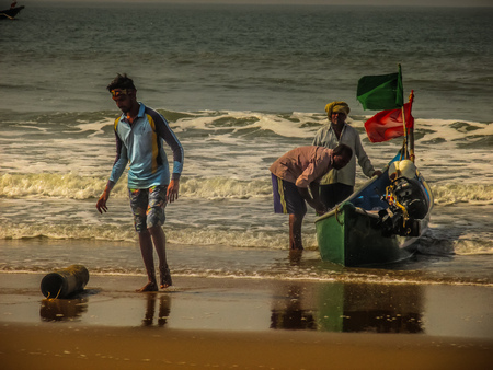 Indian fisher man on the beach Gokarna Karnataka India December 12, 2017 morningのeditorial素材