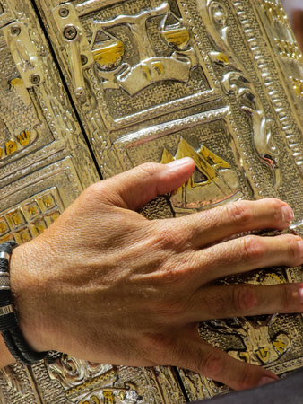 Jerusalem Israel May 21, 2018 View of a religious ceremony with unknowns people front the Western wall in the old city of Jerusalemのeditorial素材