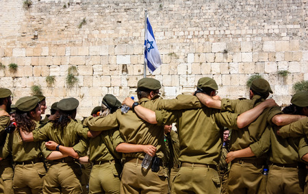 Jerusalem Israel May 21, 2018 View of a Israeli soldiers fraternity ceremony on the Western wall plaza in the old city of Jerusalem in the eveningのeditorial素材