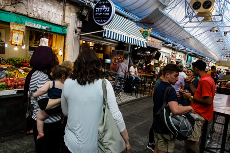 Jerusalem Israel May 24, 2018 Unknowns people walking and shopping at Mahane Yehuda market in Jerusalem afternoonのeditorial素材