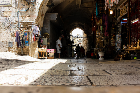 Jerusalem Israel May 28, 2018 View of unknowns people walking in David street in the muslim quarter at the Old city of Jerusalem in the morningのeditorial素材