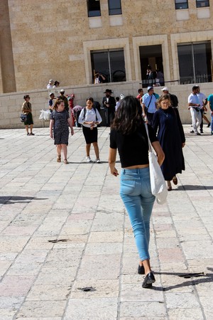 Jerusalem Israel May 21, 2018 View of unknowns people walking on the Western wall plaza in the old city of Jerusalem in the eveningのeditorial素材