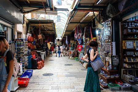 Jerusalem Israel May 28, 2018 View of unknowns people walking in David street in the muslim quarter at the Old city of Jerusalem in the morningのeditorial素材