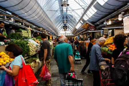 Jerusalem Israel June 1, 2018 View of unknowns people walking and shopping at Mahane Yehuda market in Jerusalem in the morningのeditorial素材