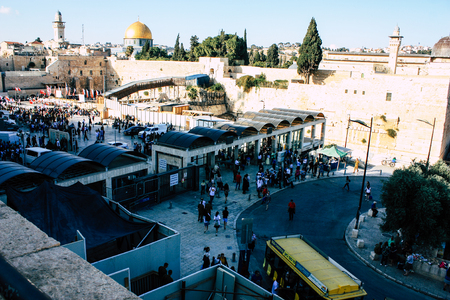 Jerusalem Israel May 31, 2018 View of unknowns people waiting at the bus station in the old city of Jerusalem in the eveningのeditorial素材