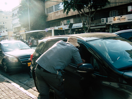 Tel Aviv Israel December 06, 2018 View of unknown Israeli people walking in David BEN GURION road in Tel Aviv in the afternoonのeditorial素材