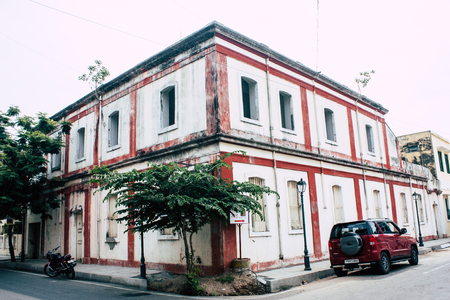 Pondicherry Tamil Nadu India January 21, 2019 View of the architecture of the streets of White Town district in the french colonial city of Pondicherry in the morningのeditorial素材