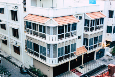 Pondicherry Tamil Nadu India January 21, 2019 View of the architecture of the streets of White Town district in the french colonial city of Pondicherry in the morningのeditorial素材