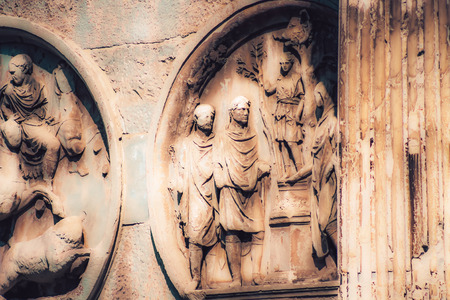Rome Italy September 29, 2019 View of the Arch of Constantine, a massive triumphal arch built to celebrate Emperor Constantine located front the Coliseum in Romeのeditorial素材