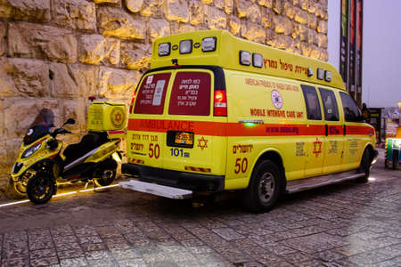 Jerusalem Israel May 10, 2018 View of a Israeli ambulance in the street of the old city of Jerusalem in the eveningのeditorial素材