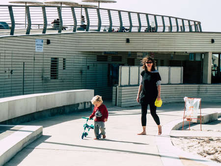 Tel Aviv Israel February 5, 2019 View of unknowns Israeli people walking in the streets of Tel Aviv in the afternoonのeditorial素材