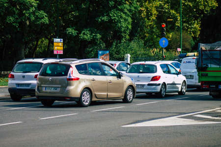 Seville Spain September 15, 2021 Traffic jam in the streets of Seville, an emblematic city and the capital of the region of Andalusia, in the south of Spainのeditorial素材