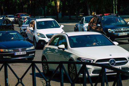 Seville Spain September 28, 2021 Traffic jam in the streets of Seville, an emblematic city and the capital of the region of Andalusia, in the south of Spainのeditorial素材