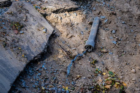 Aftermath of massive Russian missile attacks, a public garden near the Friendship Arch of Kyiv in the city center was hit hard. Missiles hit in 4 places in the city of Kyiv. 9 people died and 36 people were injured. Russia threatens more strikes after misのeditorial素材