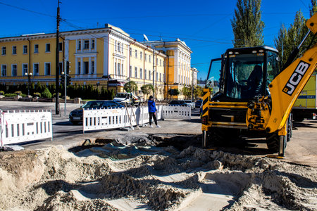 Aftermath of massive Russian missile attacks, a main road in downtown Kyiv was hit hard. Missiles hit in 4 places in the city of Kyiv. 9 people died and 36 people were injured. Russia threatens more strikes after missiles hit cities across Ukraineのeditorial素材