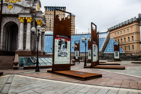 "Painted History of Maidan" art exhibition located at Maidan Nezalezhnosti in the central square of Kyiv, the capital of Ukraine. The objective of this exhibition is to highlight this place which is the symbol of the revolution with drawings made with sprのeditorial素材