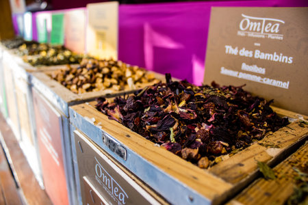 Tea stand at the Christmas Market in Reims will take place from December 1 to 30, 2022. On the Promenades Jean-Louis Schneiter, the 150 chalets of the "Christmas Village" will be deployed.のeditorial素材