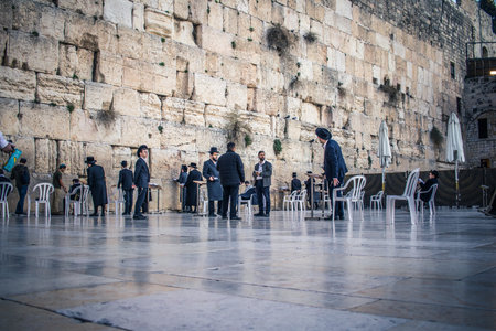 Jerusalem, Israel â December 19, 2023 Jews from all over the world come to pray at the Western Wall. Although Israel is at war with Hamas, people continue to come to the Kotel, a holy site.のeditorial素材