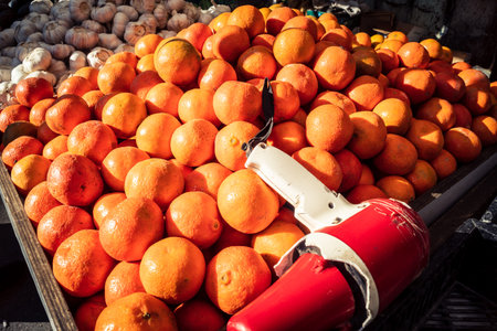 Hebron, West Bank, December 18, 2025 A vibrant display of fresh fruits at a local Palestinian market, social and economic heart of the city, bringing color and vitality to the residents daily lives.のeditorial素材