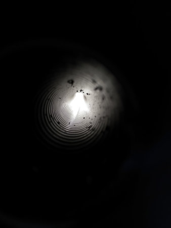 Light at the end of a pipe's interior