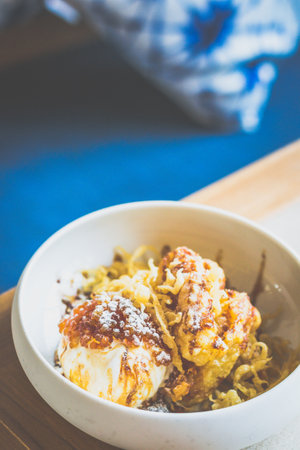 Tempura Banana
Batter fried banana, black sugar, gula melaka, coconut ice cream, sagoの写真素材