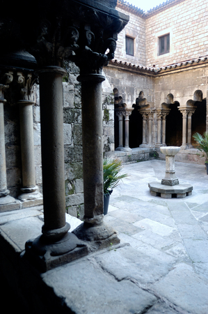 Romanesque cloister of the Church of Sant Pau del Camp in Barcelona, Catalonia, Spainの写真素材