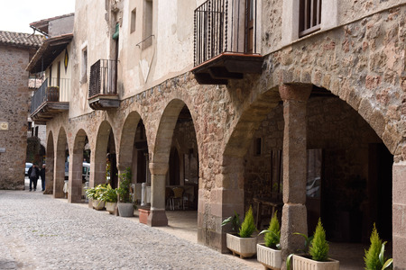 Streets in the medieval village of Santa Pau, Garrotxa, Girona province, Catalonia, Spainのeditorial素材