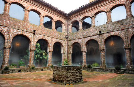 Tentudia Monastery, Calera de Leon, cloister, Badajoz Province, Extremadura, Spainの写真素材