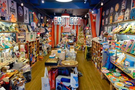 SAN FRANCISCO, CA - DECEMBER 10, 2015: Tantrum kids store in the Haight neighborhood of San Francisco California.のeditorial素材