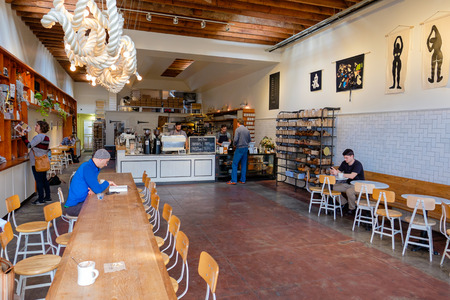 SAN FRANCISCO, CA - DECEMBER 10, 2015: Interior of The Mill coffee shop and bakery in the Haight neighborhood of San Francisco.のeditorial素材
