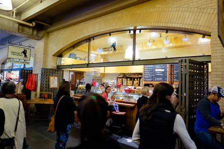 SAN FRANCISCO, CA - DECEMBER 12, 2015: Cowgirl Creamery in the Ferry Building at the Port of San Francisco.のeditorial素材